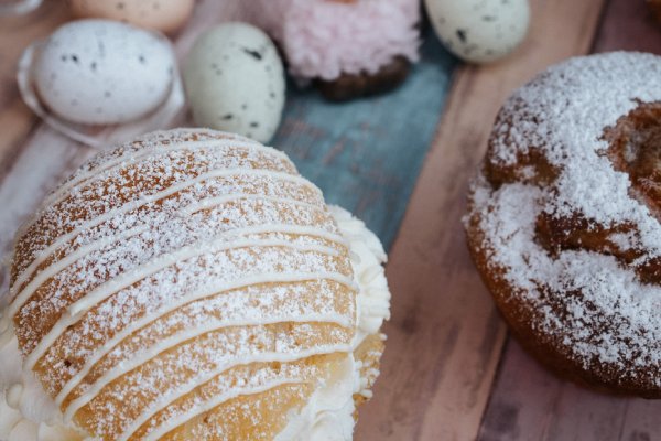 GRANDMOTHERS (WITH MASCARPONE, WITH QUINCE JAM)